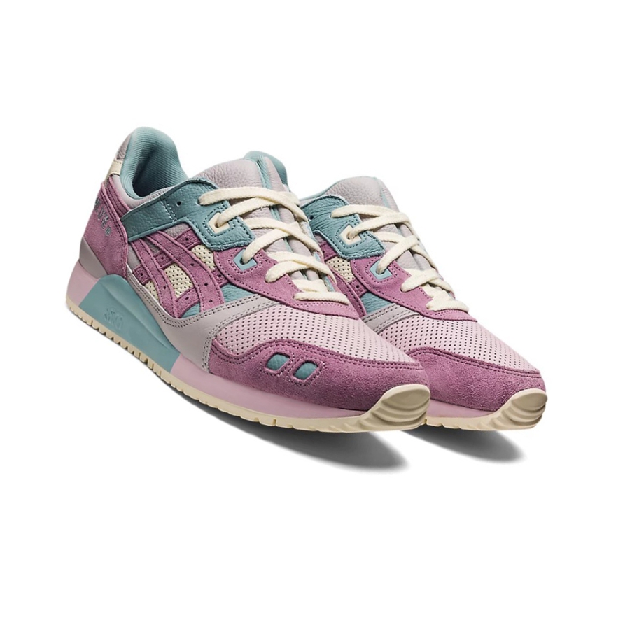 Barely Rose / Rosequartz Women's Asics GEL-LYTE III OG Sneakers | US42567AF