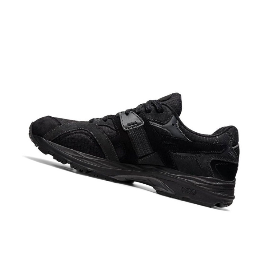 Black Men's Asics GEL-MC PLUS Sneakers | US08351XR