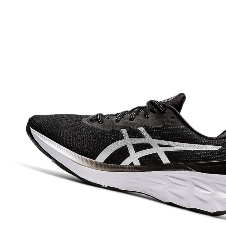 Black / Pure Silver Women's Asics NOVABLAST 2 Running Shoes | US53607WO