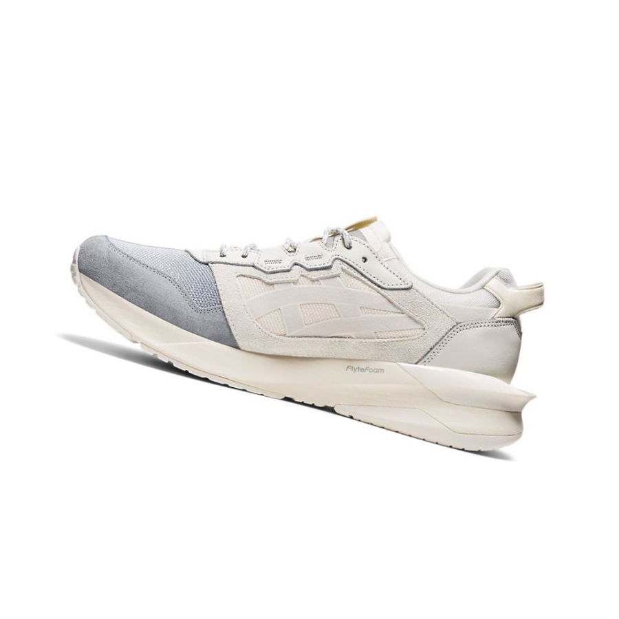 Cream Men's Asics GEL-LYTE III Sneakers | US67935IJ