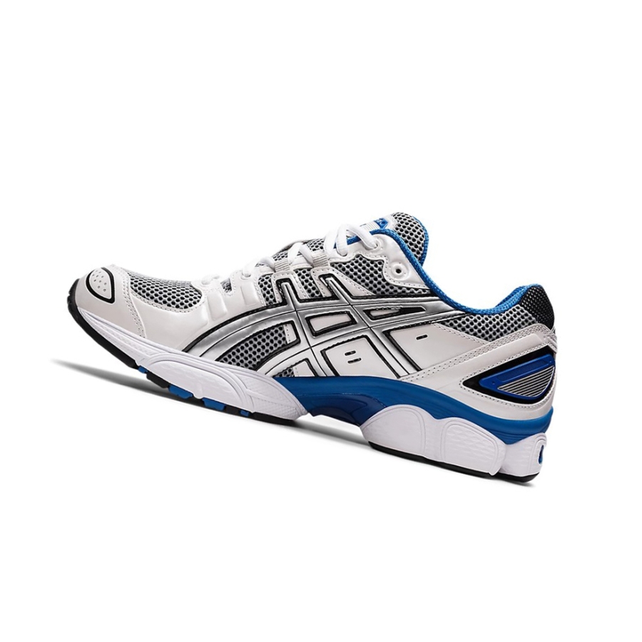 White / Lake Drive Men's Asics GEL-NIMBUS 9 Sneakers | US53416HP