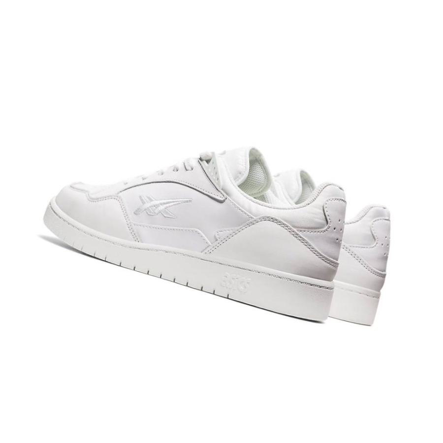 White Men's Asics SKYCOURT Sneakers | US80421DN