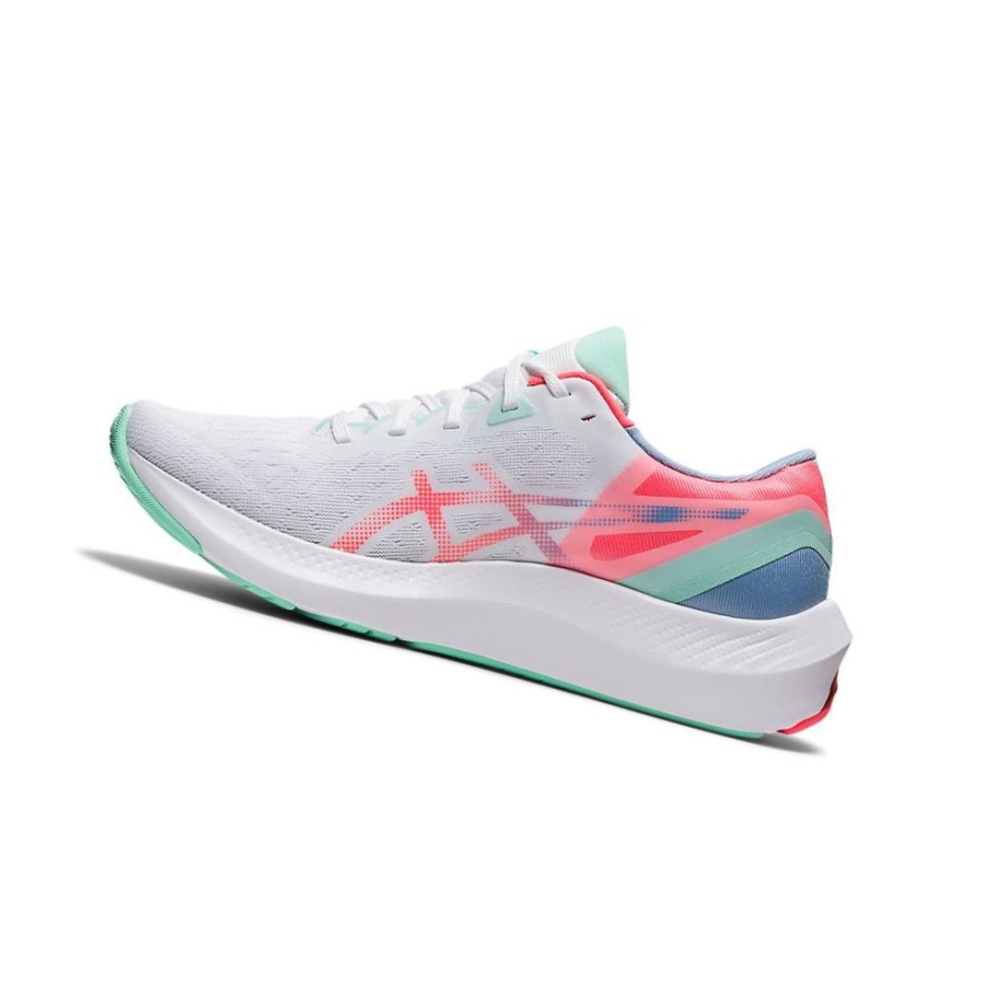 White Women's Asics GEL-PULSE 13 Running Shoes | US09684UN