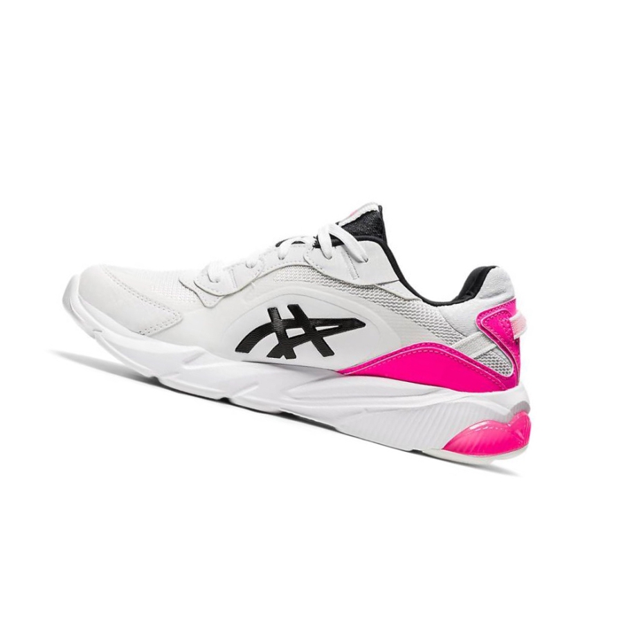 White Women's Asics GEL-QUANTUM INFINITY Sneakers | US86510VC