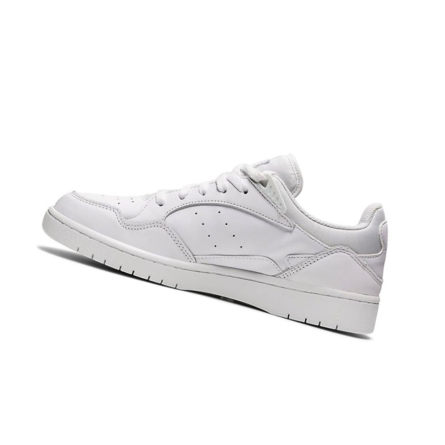 White Women's Asics SKYCOURT Sneakers | US75960GS