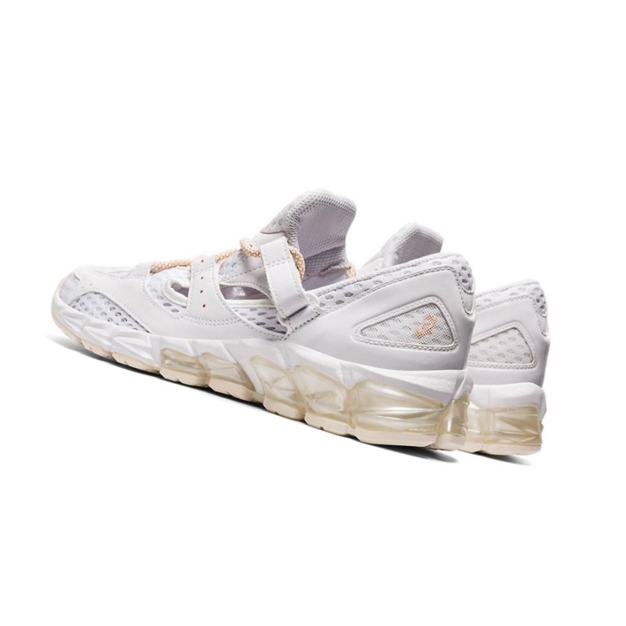 White Women's Asics TARTHER 98 Sneakers | US15793VW