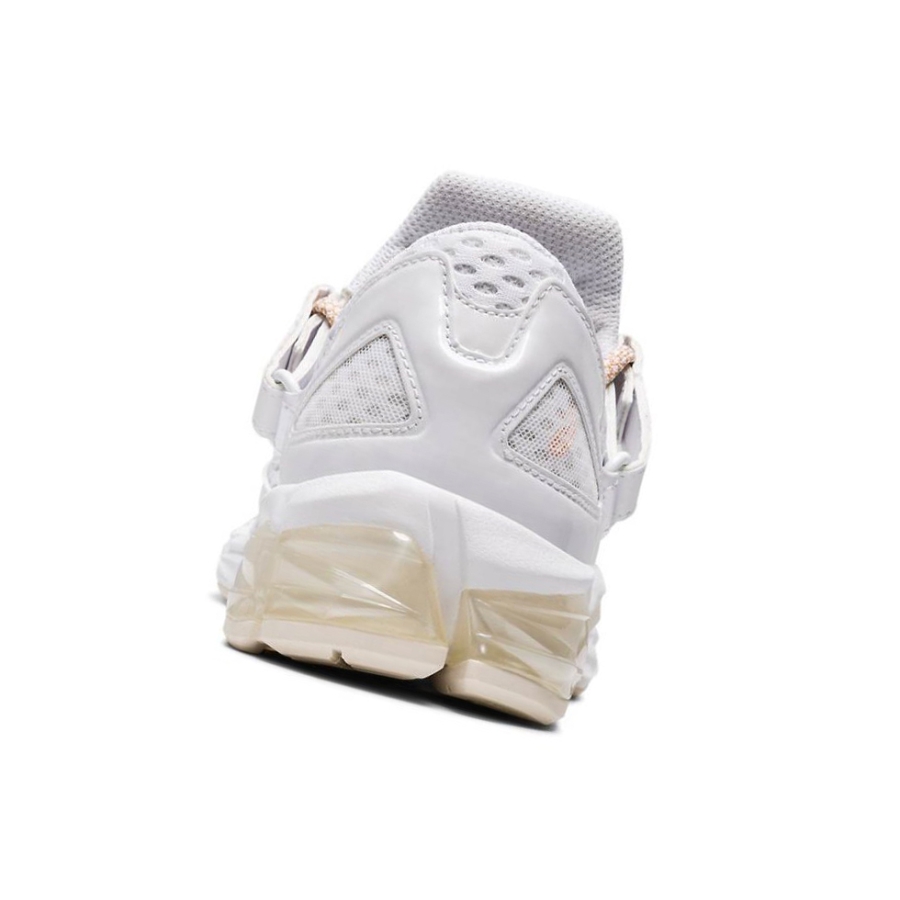 White Women's Asics TARTHER 98 Sneakers | US15793VW