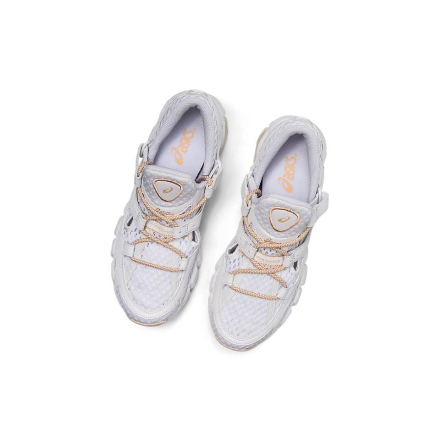 White Women's Asics TARTHER 98 Sneakers | US15793VW