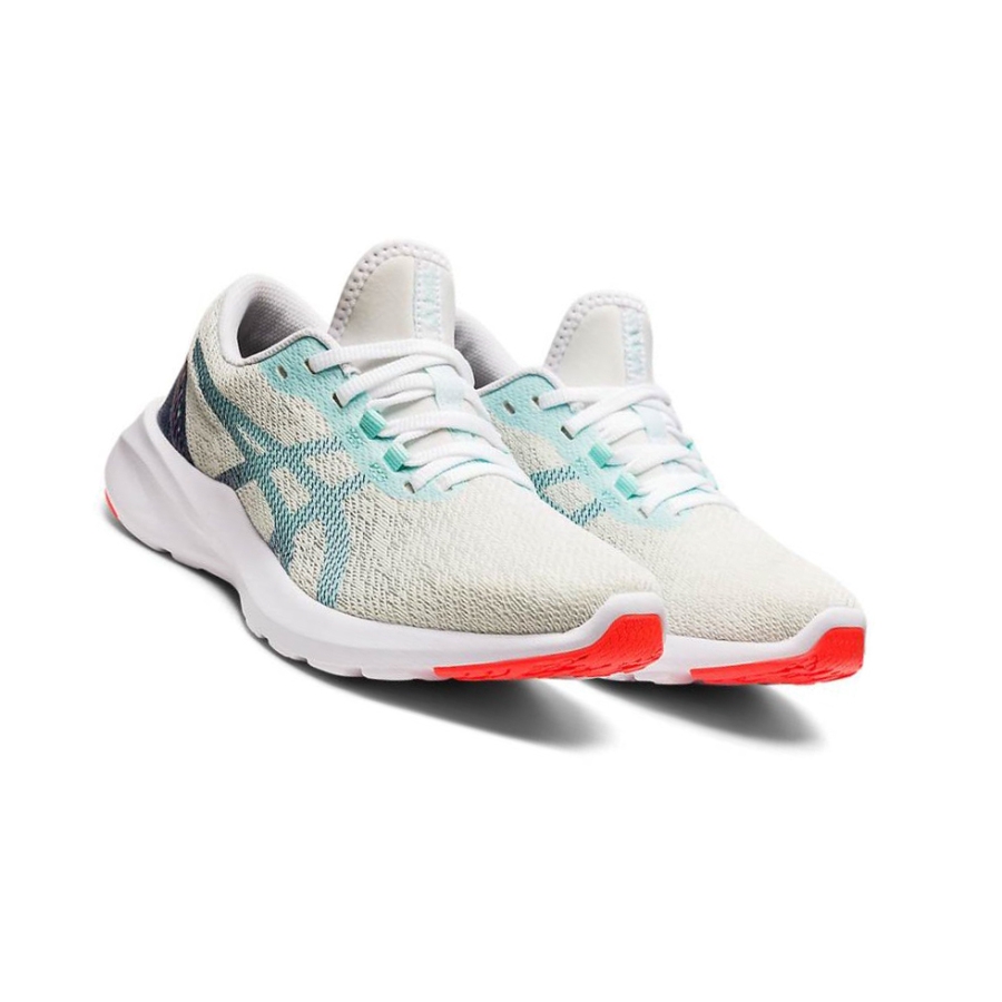 White Women's Asics VERSABLAST MX Running Shoes | US67531LD