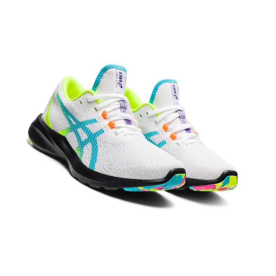 White Women's Asics VERSABLAST MX Running Shoes | US92861UV